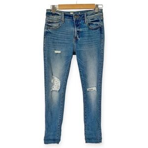 Driftwood Jackie Distressed High Rise Crochet Jean Blue size 26